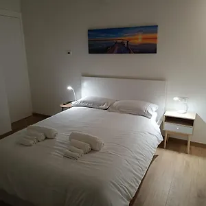 La Casa Di Luca-fiera E Stazione-private Parking Bologna